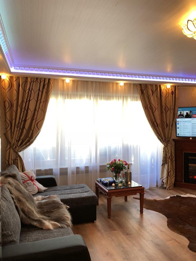Golden Gapa Deluxe Studio Apartment 20 การ์มิช-พาร์เทนเคียร์เชน ภายนอก รูปภาพ