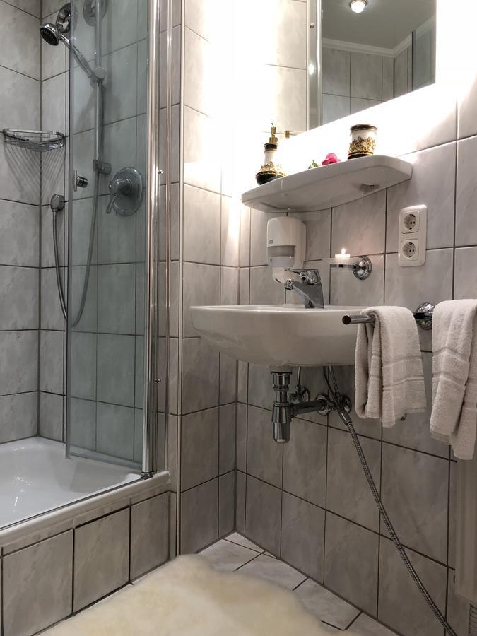 Golden Gapa Deluxe Studio Apartment 20 การ์มิช-พาร์เทนเคียร์เชน ภายนอก รูปภาพ