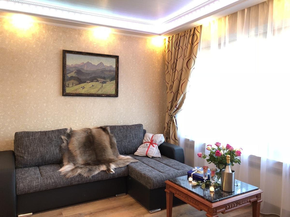 Golden Gapa Deluxe Studio Apartment 20 การ์มิช-พาร์เทนเคียร์เชน ภายนอก รูปภาพ